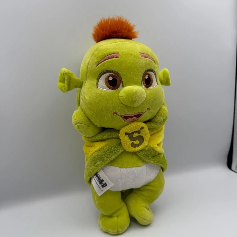 Baby Shrek In Blanket Universal Studios 15